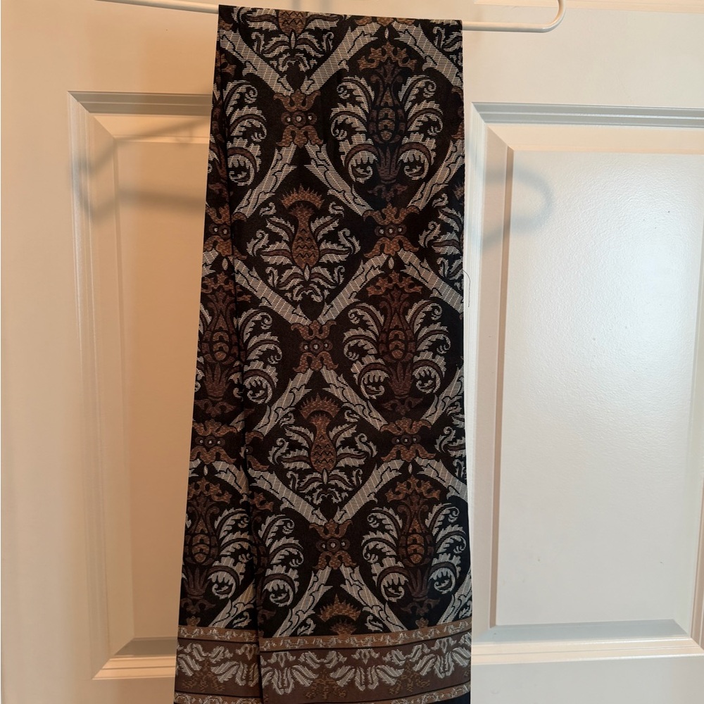 Black and Brown Damask Patterned Scarf Wrap